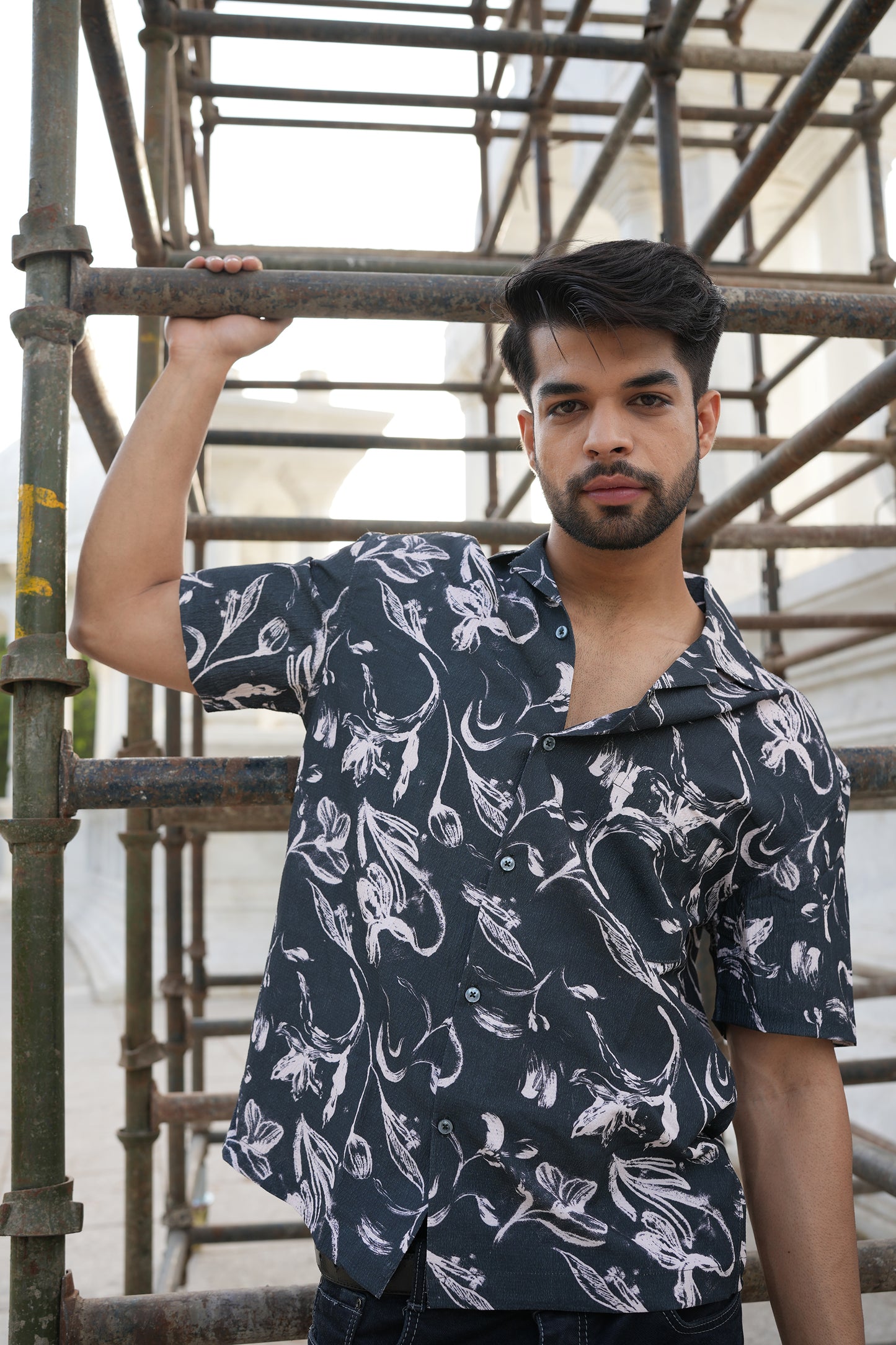 TINTED BLACK LEAF BOWLING SHIRT